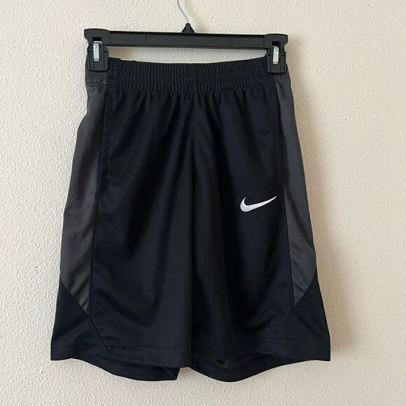 Nike Black and White Shorts Size M - Picture 1 of 5